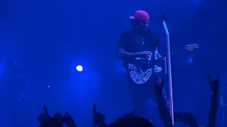 Anthem PT 3 - Blink-182 Live (Sydney February 16th Qudos Bank Arena)