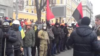Парубій на Володимирській: є інформація, що Янукович вилітає в Москву