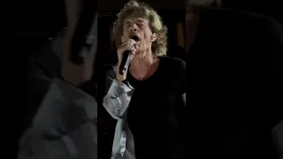 Mick Jagger running on stage.  The Rolling Stones - (I Can’t Get No) Satisfaction - Houston TX