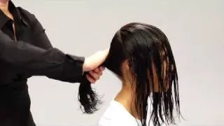 Aveda How-To | All Day Straight Hair With Smooth Infusion