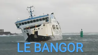 Arrivée du BANGOR à Quiberon par mauvais temps.