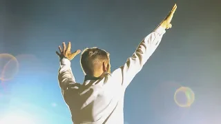 Armin van Buuren feat. BullySongs - Caught In The Slipstream (Live at The Best Of Armin Only)