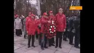 На коммунистическое шествие во Львове пришел Беркут