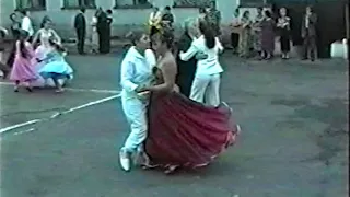3 того боку ярку полька танець на випускному 2004 р. с. Зашків