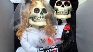 27" Electronic Skeleton Bride & Groom Singing "I've Got You Babe"