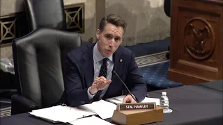 Senator Hawley Grills Former FB and Twitter Execs Over Government Collaboration and User Data Access