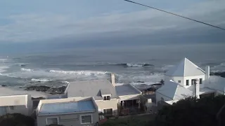 Surfing Yzerfontein, Cape Town Easter 2015 Swell