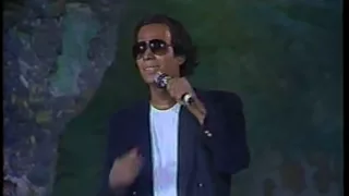 Julio Zabala imita a Julio Iglesias -QUE NO SE ROMPA LA NOCHE-, 1991..VOB