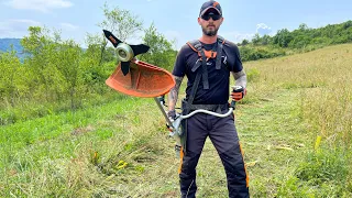 Stihl autocut C 26-2 and Stihl 250 mm brunsh knife with Stihl Fsa 135 battery in big grass.