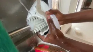 semi Automatic shoe cleaning machine