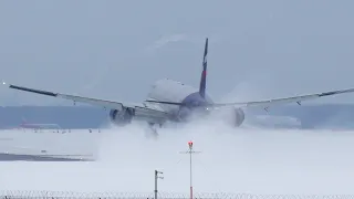 ONE HOUR OF SNOWY LANDINGS at Moscow Sheremetyevo Airport [SVO/UUEE] | Plane Spotting 2023