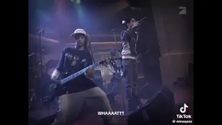 Bill Kaulitz singing SCHREI without autotune#tokiohotel #tomkaulitz #viral #billkaulitz #2000s #fypシ