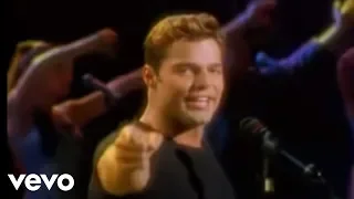 Ricky Martin - La Copa de la Vida (Official Video - Spanglish)