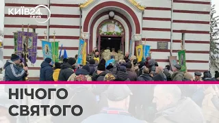 "Пустіть до церкви в останню путь": священники УПЦ-МП не пускали до храму труну із загиблим воїном