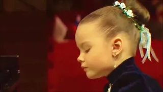 Chopin "Nocturne" - Agafia Korzun (Age 7)