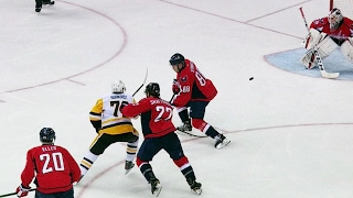 Gotta See It: Hornqvist launches backhander past Holtby for 2-0 lead