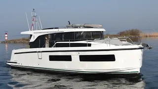 £359,000  - Delphia 11 Sedan - Full Boat Tour