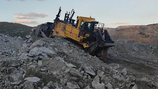 Komatsu D375A-8 Tractor Working at the Truck Dumping Site Amazing  Bulldozer Machine Pushing Dirt