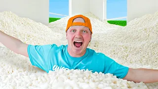 Filling My Tiny House with Packing Peanuts!