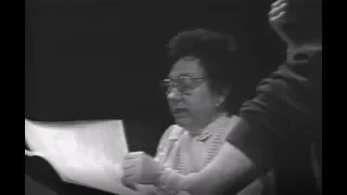 Pianist Alicia de Larrocha in an unexpected change of work in an orchestra rehearsal (1983)