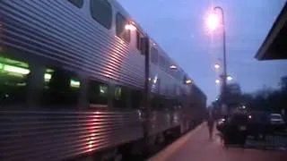 Inbound Metra #112 pulls in Deerfield (2)