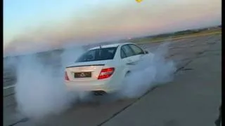 Mercedes C 63 AMG тест на военном аэродроме (autoliga.tv)