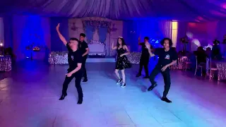 "Sigueme y Te Sigo" Daddy Yankee Quinceanera Baile Sorpresa