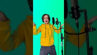 я банан разными голосами( тик ток/Tik tok)