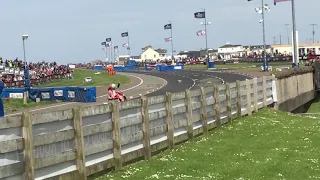 Glenn Irwin cheers on crowd before winning superbike race - NW200