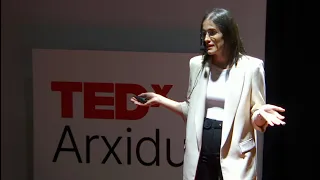 PROTEGIENDO LOS MARES:COMO LA NATURALEZA INSPIRA PINTURAS ANTIFOULING | SARA DIAZ MOYÁ | TEDxArxiduc