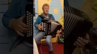 Irish Jig & Reel: THE ROAD TO LISDOONVARNA on button accordion