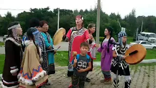 Вика Цыганова на фестивале этнической музыки в Сикачи-Аляне