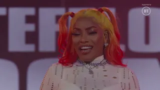 Stefflon Don - Moments (Live on Apprentice Nation)