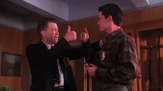 Twin Peaks but it's Out of Context