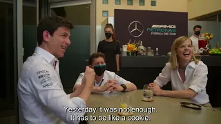 Toto Wolff ordering breakfast