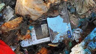 Found a lot of broken phones in the rubbish | Restoration destroyed abandoned phone