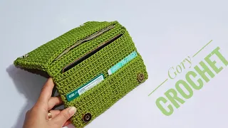 Crochet bag with an inner pocket and a pocket for a mobile phone
