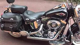 Heritage Softail with Vance and Hines - Nice Sound