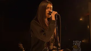 Madison Beer - Hurts Like Hell (live @ YouTube Space NY 11/12/18)