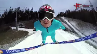 Volar sobre la nieve, saltos de esquí - Mixaficiones.com