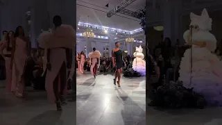 Sia performing finale Christian siriano Spring-summer 2024 Fashion show 💗