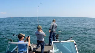 LAKE ERIE fishing is EPIC!! (Underwater Footage!)