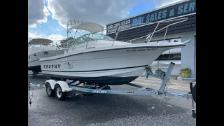 2000 Bayliner Trophy model 2052