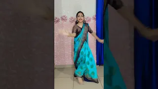 Chudi Bhi Zid pe Aayi Hai ❤️❤️ #dance #shorts #trending #dancecover