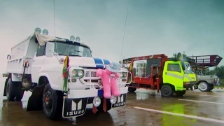 Supersize Burmese Drag Race | Top Gear