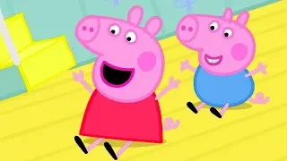 Peppa Pig's Visit at the Wonky House