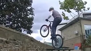 'Extended Family' full movie - Danny Macaskill (Rare footage!)- Fraser Mcneil - Bikes and stunts!