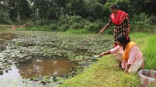 Fishing🐬 || Two girls are fishing together in the village pond with hooks || Amazing hook fishing