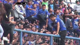 Balada Pertandingan Sepakbola, Bobotoh Suporter Loyal Persib Bandung - 86