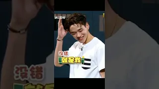 Lucas being gentleman to Yuqi